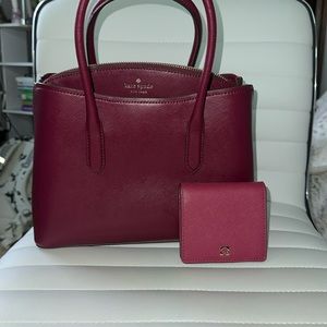 Kate spade tote purse with matching wallet!